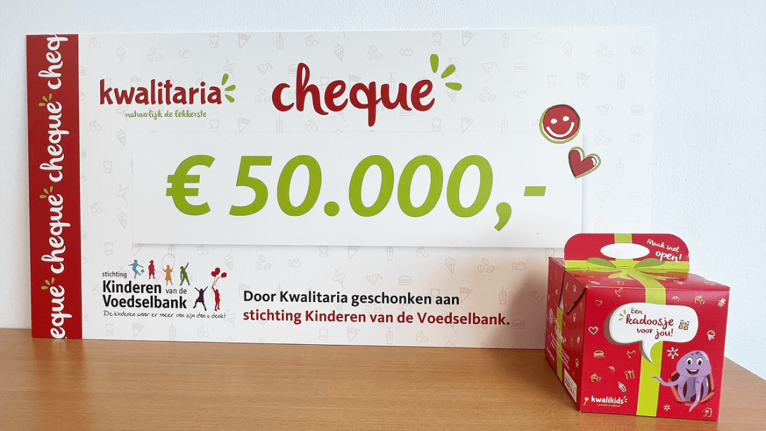 Kwalitaria reikt cheque uit aan Kinderen van de Voedselbank